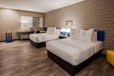 هتل Glō Best Western Tulsa Catoosa East Route 66