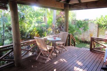 پانسیون Aroa Kainga Bungalows And Apartment