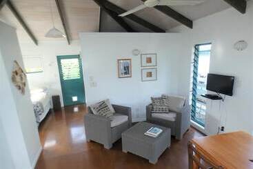 پانسیون Aroa Kainga Bungalows And Apartment