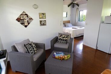 پانسیون Aroa Kainga Bungalows And Apartment