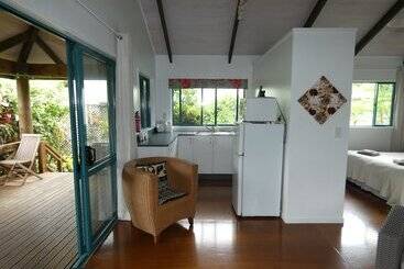 پانسیون Aroa Kainga Bungalows And Apartment