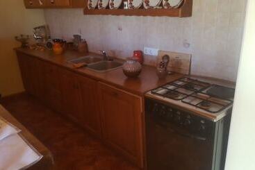פנסיון Guesthouse Tonkic