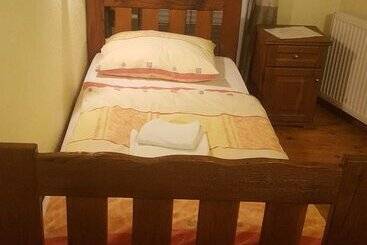 פנסיון Guesthouse Tonkic