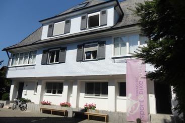 Хостел Blackforest Sport & Bike Appartementhaus