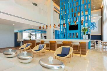 酒店 Avani Cancún Airport