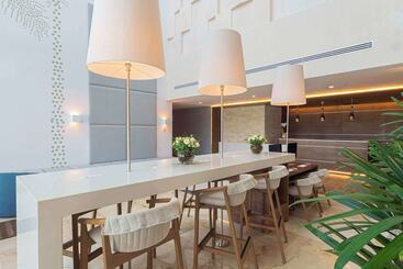 酒店 Avani Cancún Airport