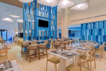 هتل Avani Cancún Airport