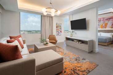 هتل Canopy By Hilton West Palm Beach Downtown