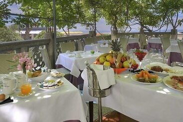 هتل Grande Albergo Marin
