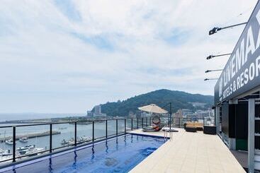 هتل Livemax Resort Atamiseafront
