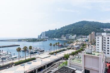 هتل Livemax Resort Atamiseafront