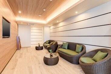 هتل Livemax Resort Atamiseafront