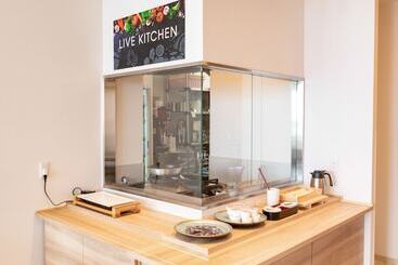 هتل Livemax Resort Atamiseafront