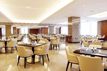 هتل Ramada Plaza By Wyndham Wenzhou