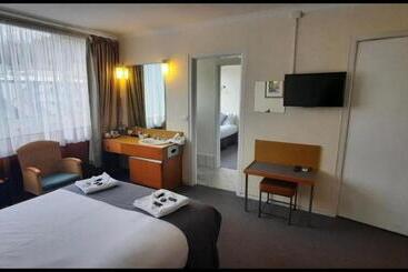 مُتل Mt Lyell Motor Inn