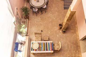 پانسیون Inna Guest House