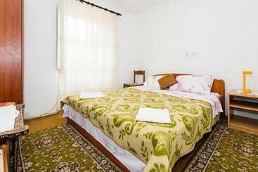 پانسیون Rooms Kisic