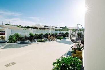 پانسیون Santoterra Antigua Suites