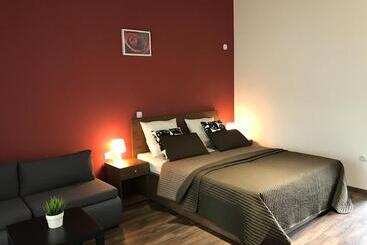 پانسیون Villa Rubčić Rooms & Pansion