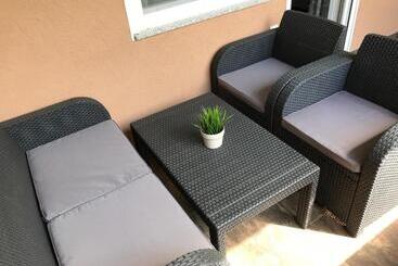 پانسیون Villa Rubčić Rooms & Pansion