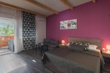 پانسیون Villa Rubčić Rooms & Pansion