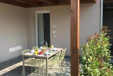 اقامتگاه Sisan Family Resort