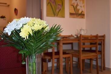 Verga Apartments & Suites