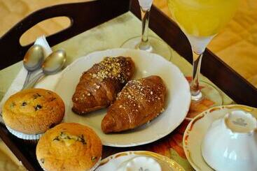 Verga Apartments & Suites