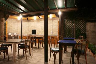 تختخواب و صبحانه La Casa Di Nonno Giulio
