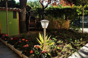 تختخواب و صبحانه La Casa Di Nonno Giulio