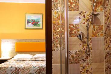 تختخواب و صبحانه La Casa Di Nonno Giulio