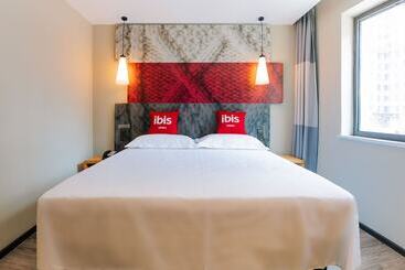 هتل Ibis Taiyuan Qinxian Street