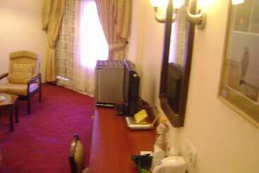 هتل Manuelsons Malabar Palace