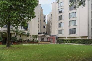 هتل Sarovar Portico Surajkund