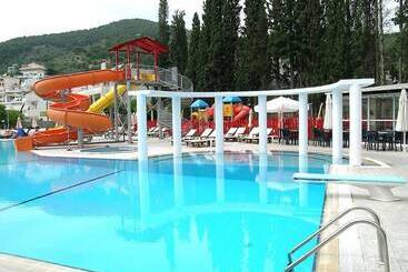 Kamares Apartments εε