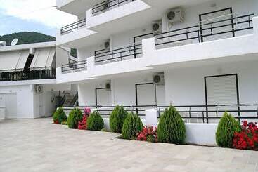 Kamares Apartments εε
