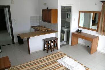 Kamares Apartments εε