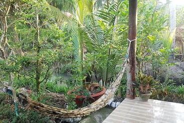 پانسیون Nhon Thanh Homestay