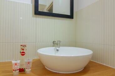 هاستل Oyo Flagship 1260 Sentraland Karawang