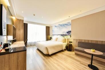 Atour Hotel Capital Airport Beijing