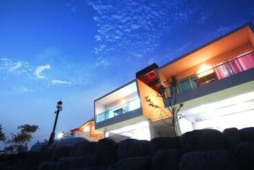 Namhae Blue & White Pension