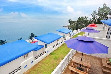 Namhae Blue & White Pension