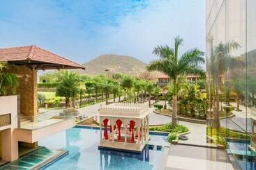 Crescent Spa And Resorts Indore