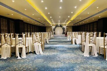 Crescent Spa And Resorts Indore