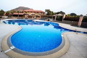 Crescent Spa And Resorts Indore