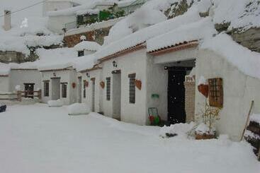 Cuevas Al Qulayat