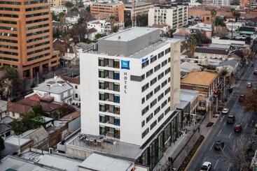 هتل Ibis Budget Santiago Providencia