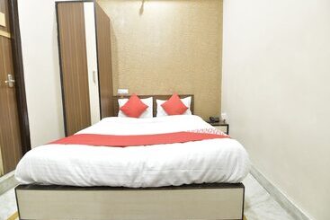 هتل Karni Niwas By Oyo Rooms