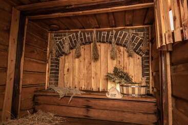 هتل Rasslabonov Country Home