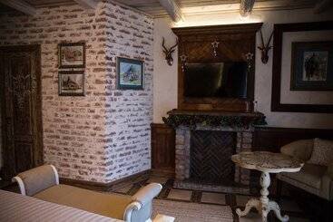 هتل Rasslabonov Country Home